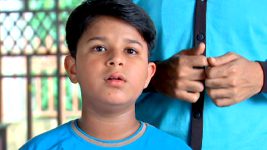 Badi Door Se Aaye Hain S01E330 Nakli Railway Station Full Episode