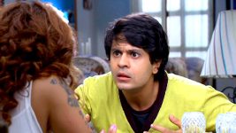 Badi Door Se Aaye Hain S01E348 Housekeeping Staff Ramya Full Episode