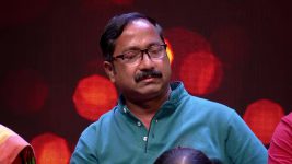 Apni Ki Bolen S01E08 Mother Surrenders Her Son Full Episode