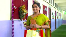 Aai Kuthe Kay Karte S01E11 Arundhati's First Day at Work Full Episode