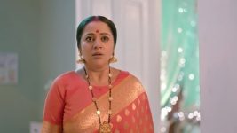 Adhe Kangal S01E25 A Shocker for Vedashree Full Episode