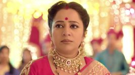 Adhe Kangal S01E31 Vedashree Stops the Wedding Full Episode