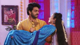 Agni Sakshi S01E392 Shanker, Gowri Get Romantic Full Episode