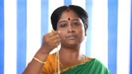 Anbudan Kushi S01E107 Rajeshwari Pawns Her Necklace Full Episode