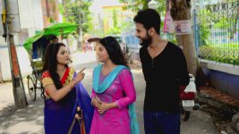 Ardhangini S01E190 Ishwari Seeks Aarti's Hep Full Episode