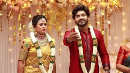 Bharathi Kannamma S01E894 Venba and Sarathi, Engaged! Full Episode