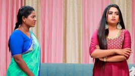 Bharathi Kannamma S01E930 Venba's Cunning Move Full Episode