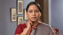 Chatriwali (Star Pravah) S01E379 Surekha Is Flustered Full Episode