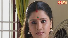 Deivam Thandha Veedu S01E21 Dinesh avoids Kalpana Full Episode