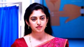 Deivam Thantha Poove S01E119 29th April 2022 Full Episode