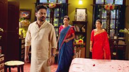 Desher Mati S01E78 Shocking Sight for Raja Full Episode