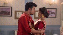 Gramer Rani Binapani S01E242 Guddu, Olivia Get Romantic Full Episode