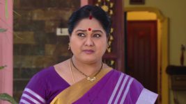Guppedantha Manasu S01E19 Sumithra Argues with Chakram Full Episode
