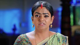 Karthika Deepam S01E1003 Karthik Hurts Deepa Full Episode