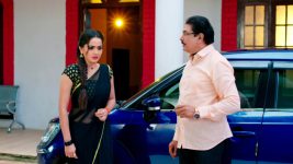 Karthika Deepam S01E1099 Mounitha Spills the Beans Full Episode