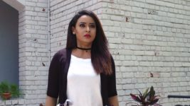 Kasthuri (Star maa) S01E179 Priya in a Fix Full Episode