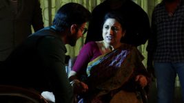 Kasthuri (Star maa) S01E198 Rajini in Grave Danger Full Episode