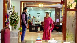 Kasthuri (Star maa) S01E237 Madhu Prakash in a Predicament Full Episode
