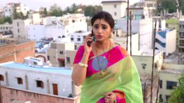 Krishnaveni S01E108 Swarna, Kamesh Team Up Full Episode