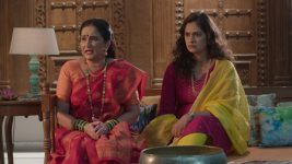 Lagnachi Bedi S01 E257 Rajshri's Request to Ratnaparkhis
