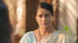 Lagnachi Bedi S01E113 Rukmani Insults Rajshri Full Episode