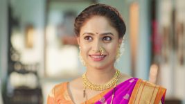 Lagnachi Bedi S01E119 Sindhu Gives a Befitting Reply Full Episode