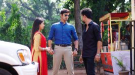 Lagnachi Bedi S01E15 Raghav Warns Kanta Bhai Full Episode