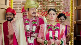 Lagnachi Bedi S01E29 Madhurani, Raya's Wedding Rituals Full Episode