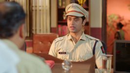 Lagnachi Bedi S01E60 Raghav's Career at Stake Full Episode