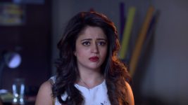 May I Come In Madam S01E25 Sajan is Attacked! Full Episode