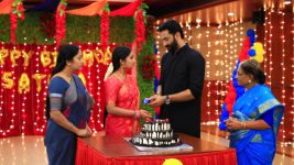 Mouna Raagam S01E131 Karthik Surprises Mallika, Sakthi Full Episode