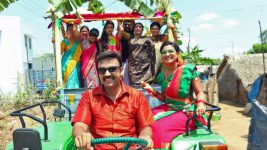 Nenjam Marapathillai S01E155 Vikram's Family Celebrates Pongal Full Episode