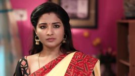 Nenjam Marapathillai S01E184 Saranya Criticises Vikram Full Episode