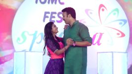 Nenjam Marapathillai S01E199 Saranya Dances on Vikram's Song Full Episode