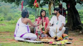 Nenjam Marapathillai S01E30 Will Saranya Marry Bhaskar? Full Episode