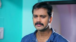 Nenjam Marapathillai S01E32 Arjun Learns the Bitter Truth Full Episode