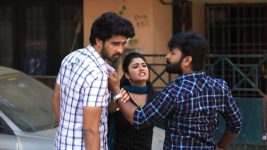 Paavam Ganesan S01E360 Praveen Slaps Lakshmi Full Episode