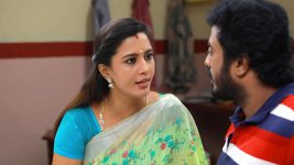 Paavam Ganesan S01E430 Guna Gets Furious Full Episode