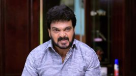 Paavam Ganesan S01E69 Gopal in a Fit of Rage Full Episode