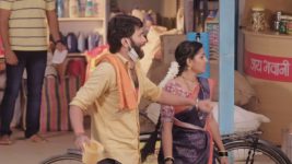 Sahkutumb Sahaparivar S01E105 Anju, Prashant Come Closer Full Episode