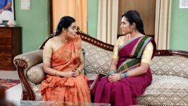 Senthoora Poove S01E223 Roja Is Curious about Durai Full Episode
