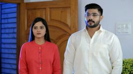 Sillunu Oru Kaadhal S01E553 13th October 2022 Full Episode Sillunu Oru Kaadhal S01E553 13th October 2022 Full Episode