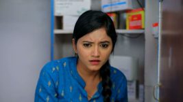 Sillunu Oru Kaadhal S01E555 17th October 2022 Full Episode Sillunu Oru Kaadhal S01E555 17th October 2022 Full Episode
