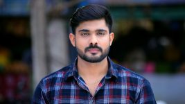 Sillunu Oru Kaadhal S01E557 19th October 2022 Full Episode Sillunu Oru Kaadhal S01E557 19th October 2022 Full Episode