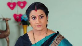 Srimathi Srinivas S01E64 Meenakshi's Rude Behaviour Full Episode