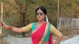 Sundarakanda S01E108 Mahalakshmi Stops Mythili Full Episode