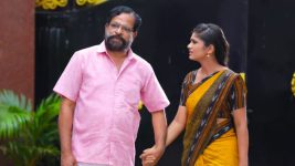 Sundhari Neeyum Sundharan Naanum S01E104 Prabhakaran Tries to Compromise Full Episode