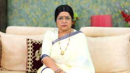 Sundhari Neeyum Sundharan Naanum S01E200 Vijaya Lakshmi Is Infuriated Full Episode