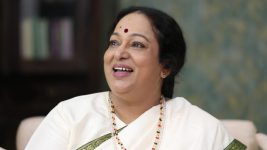 Sundhari Neeyum Sundharan Naanum S01E232 Vijaya Lakshmi Is Back Home Full Episode