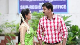 Sundhari Neeyum Sundharan Naanum S01E241 Saravanan Helps Ezhil Full Episode